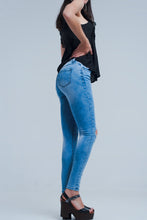 Load image into Gallery viewer, Distressed Skinny Jeans