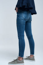 Load image into Gallery viewer, Blue Skinny Jean With Embroideries