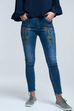 Load image into Gallery viewer, Blue Skinny Jean With Embroideries