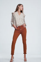 Load image into Gallery viewer, Caldera Jeans With Button Closure