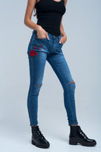 Load image into Gallery viewer, Skinny Jean Embroidered Detail