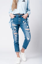 Load image into Gallery viewer, Blue Wash Mom Jeans Bird Embroidery