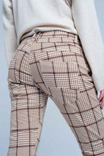 Load image into Gallery viewer, Pants in Beige Check With Button